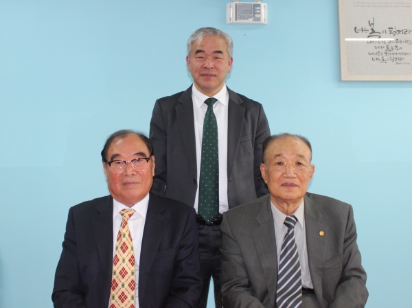 홍판기 새가족 - 부산 양정 넘치는교회